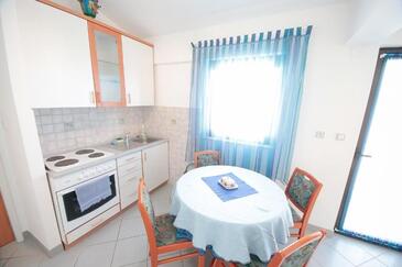Апартаменти з паркуванням Водіце - Vodice - 24938