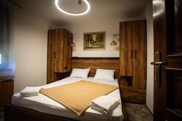 Haus mit Parkplatz für Familien Andrijaševci, Slavonija - 24939