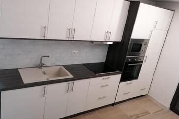 Appartamenti con parcheggio Cesarizza - Cesarica, Karlobag - 24941