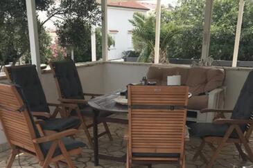 Apartmány s bazénom pre rodiny Povljana, Pag - 24948