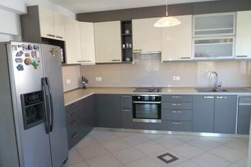 Apartments by the sea Vrboska, Hvar - 24967
