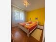 Mali Lošinj, Spálňa 1 v ubytovacej jednotke apartment, domáci miláčikovia povolení a WiFi.