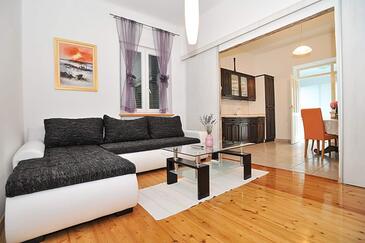 Poljana, Sala de estar en alojamiento de tipo apartment, WiFi.