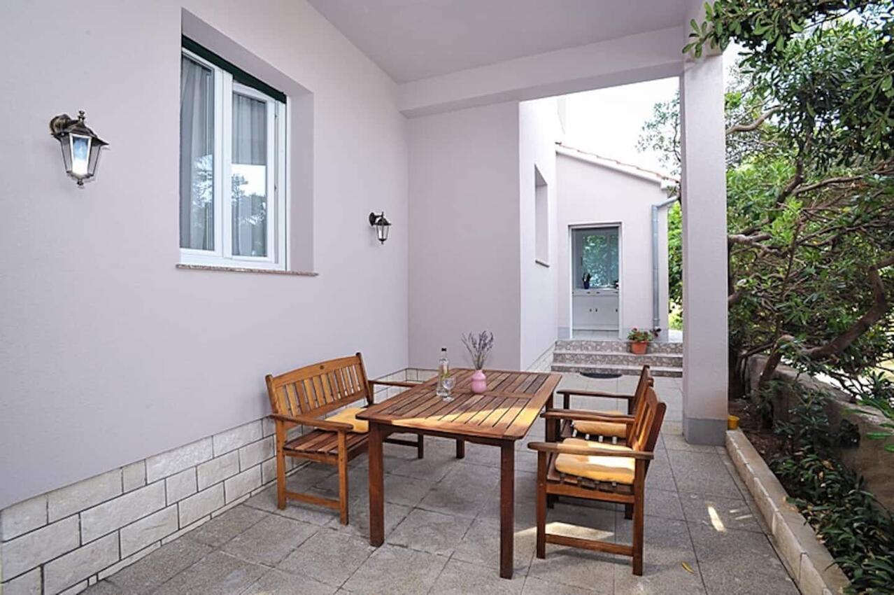 Leiligheter ved sjøen Poljana, Ugljan - 24970