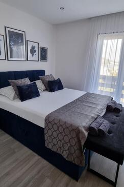 Apartamenty z parkingiem Duce, Omis - 24975