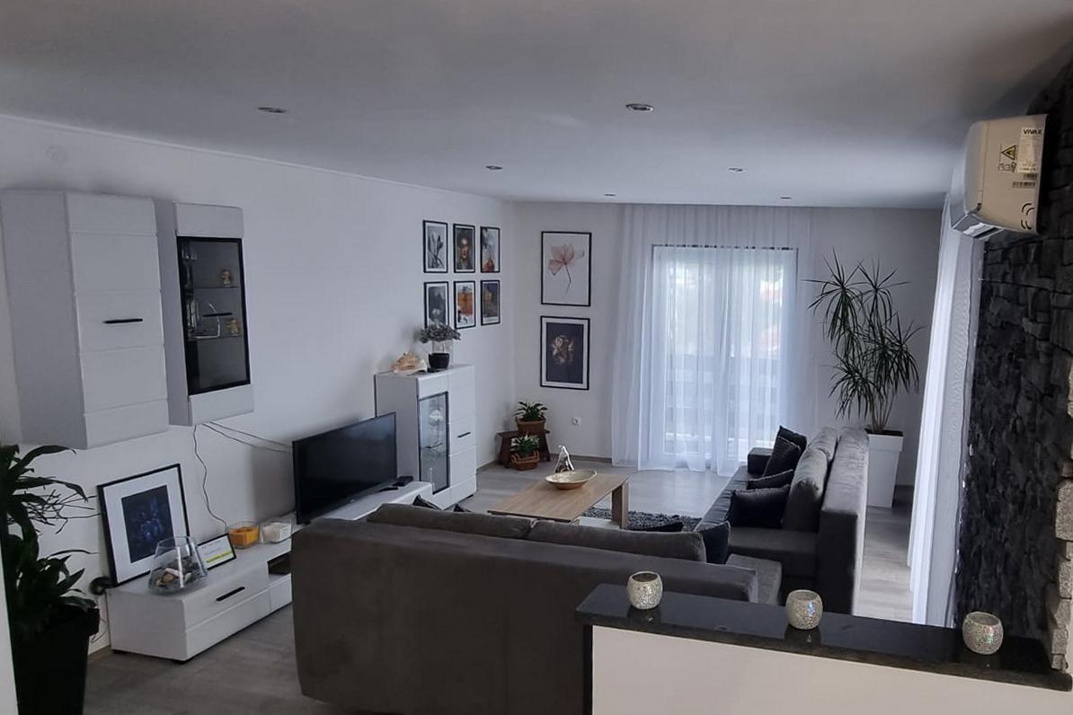 Lägenheter med parkering Duce, Omis - 24975