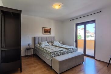 Апартаменти з паркуванням Новіград - Novigrad - 24976