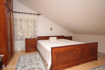 Appartamenti e camere con parcheggio Cunski, Lussino - Lošinj - 2498