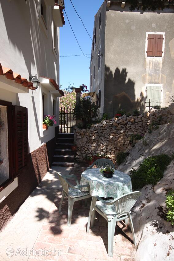 Giardino - Appartamenti e camere con parcheggio Cunski, Lussino - Lošinj