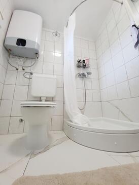 Apartment with terrace Nin, North Dalmatia