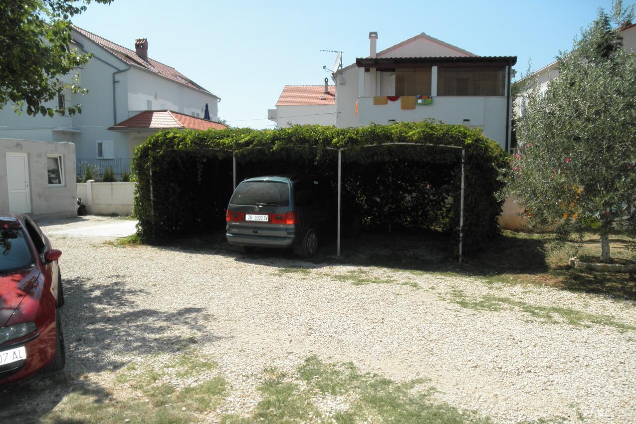 Apartment with terrace Nin, North Dalmatia