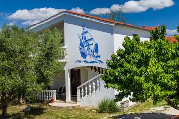Apartment with terrace Nin, North Dalmatia
