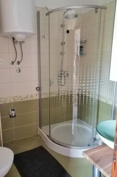 Ferienwohnungen mit Parkplatz Dražice, Rijeka - 24985