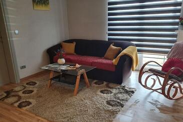 Appartamenti con piscina Otocac, Velebit - 24987