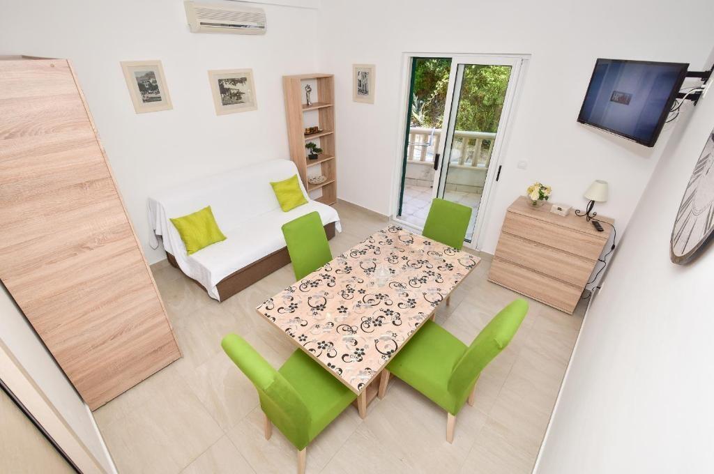 Appartamenti con parcheggio Macarsca - Makarska - 24992