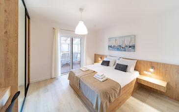 Apartmány s bazénem Palit, Rab - 24995