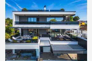 Апартаменти біля моря Нівіце - Njivice, Крк - Krk - 24998