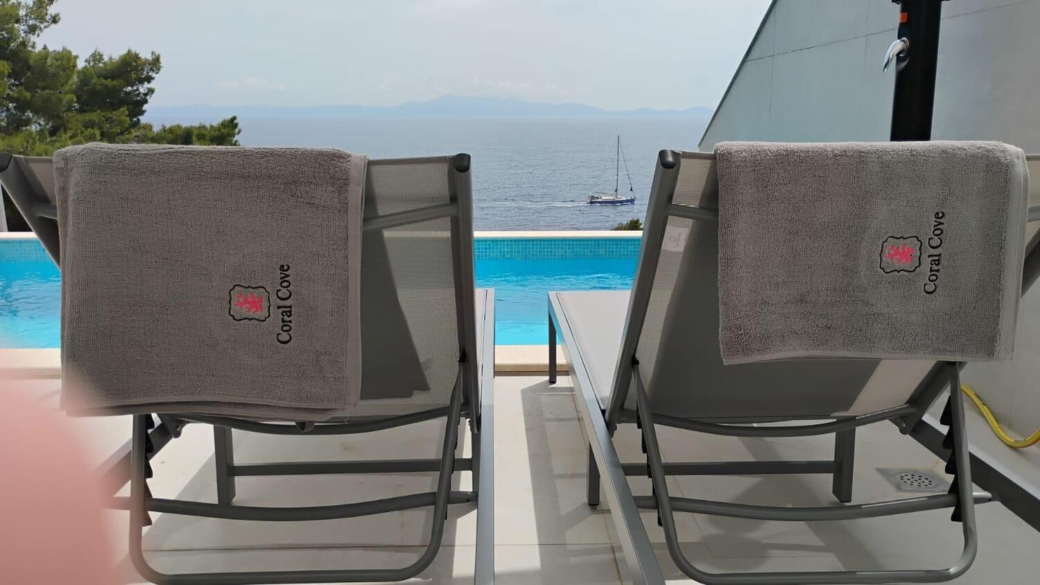 Maison pour la famille près de la mer et avec la piscine Brna - Vinacac, Korcula - 24999