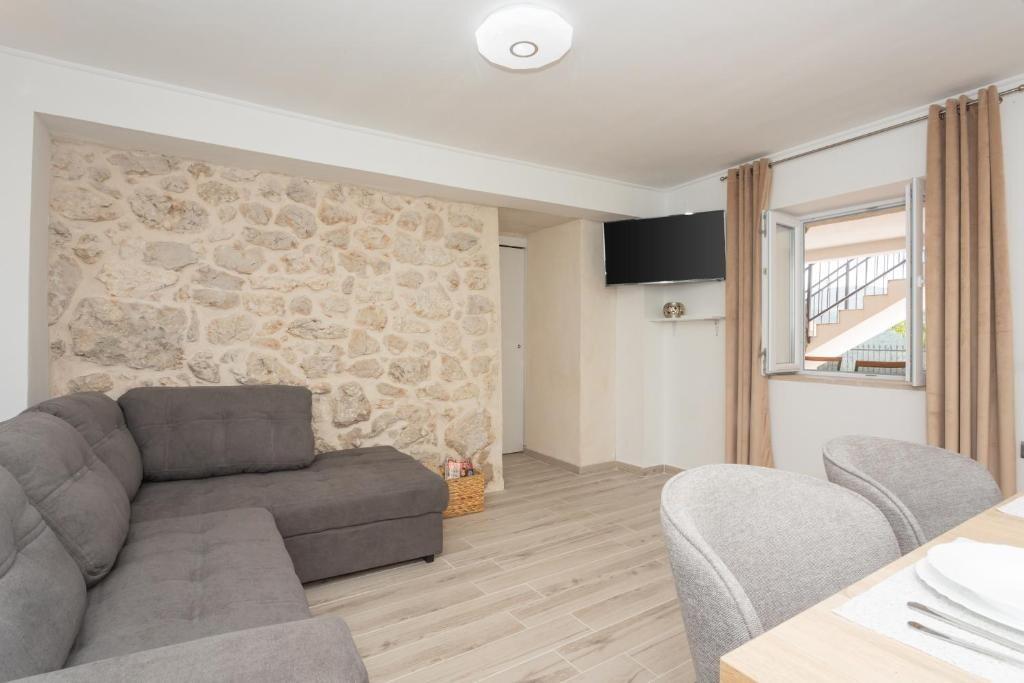 Familiehuis met zwembad Vrpolje, Sibenik - 25004