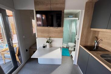 Leiligheter ved sjøen Turanj, Biograd - 25010