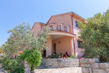 Ferienwohnungen mit Parkplatz Punat, Krk - 25011 Adriatic.hr