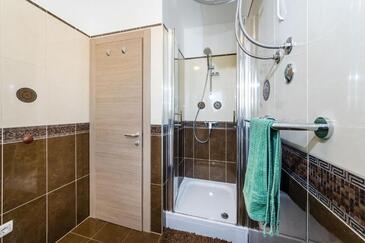 Apartment with balcony Nin, North Dalmatia