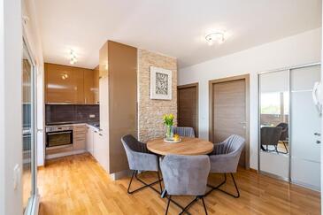 Apartment with balcony Nin, North Dalmatia