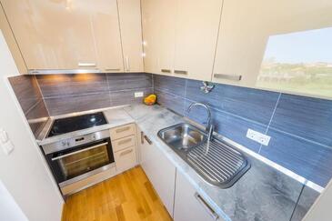 Apartment with balcony Nin, North Dalmatia