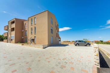 Apartment with balcony Nin, North Dalmatia