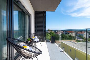 Apartment with terrace and balcony Nin, North Dalmatia