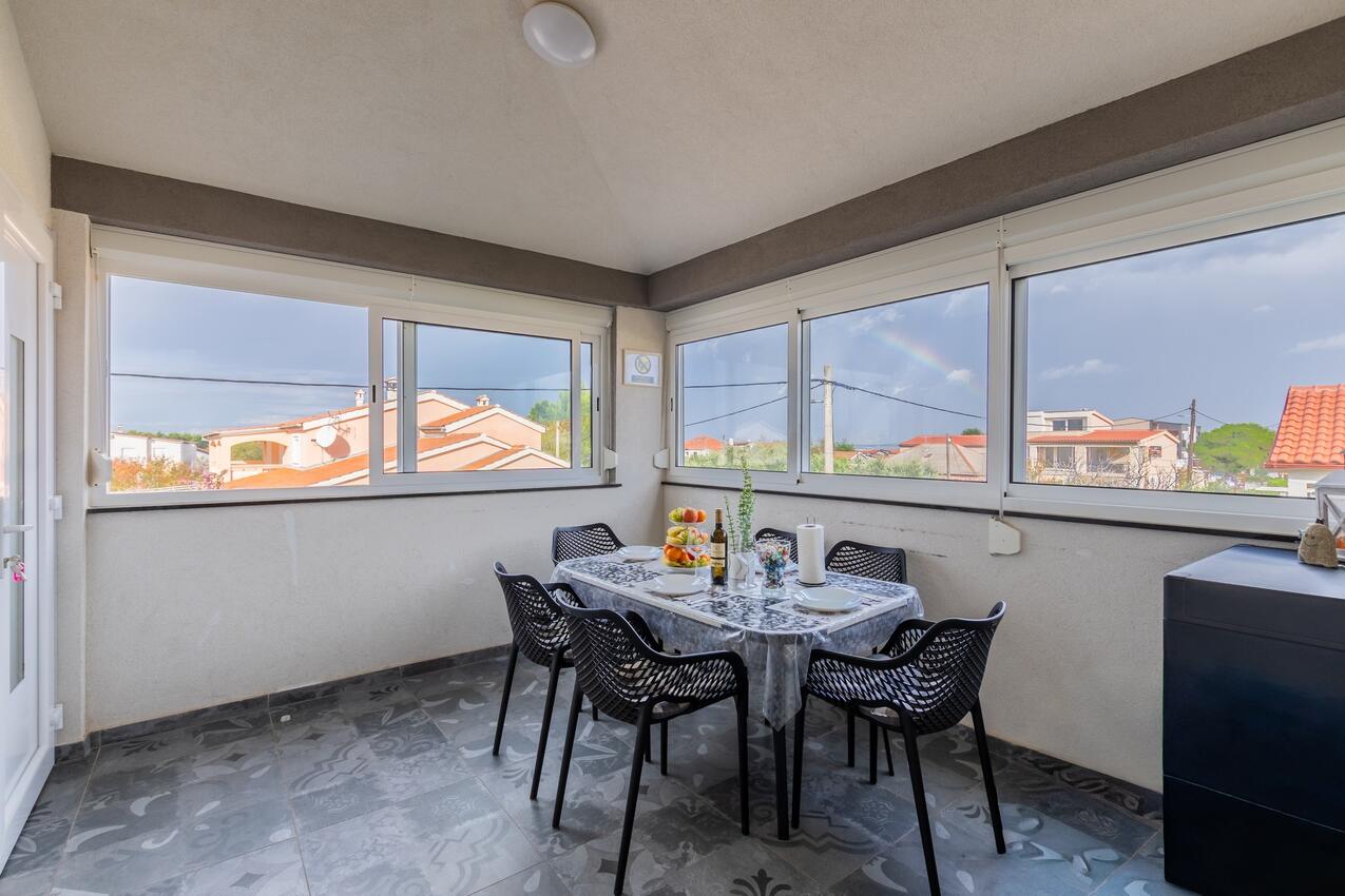 Apartamenty z parkingiem Vir - 25015