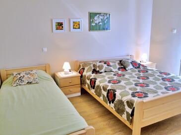 Lejligheder ved havet Cizici, Krk - 25023