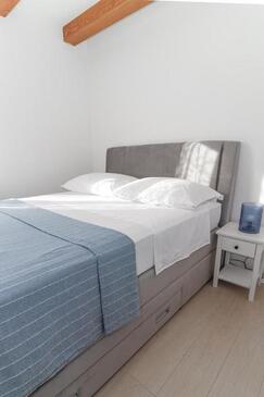 Ferienwohnungen mit Pool Brodarica (Sibenik) - 25027