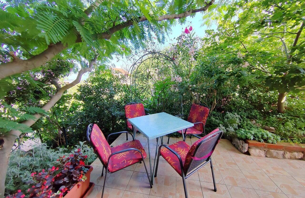 Appartamenti con parcheggio Barbat, Arbe - Rab - 25028