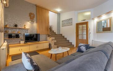 Maison pour la famille avec la piscine Debeljak (Zadar) - 25030