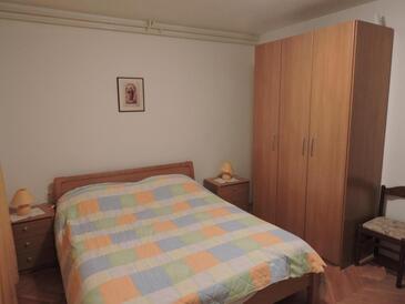 Apartments with parking space Mali Lošinj - 25040