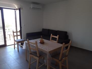Apartments with parking space Privlaka, Zadar - 25044