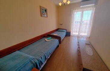 Apartmány s parkovištěm Barbat, Rab - 25045