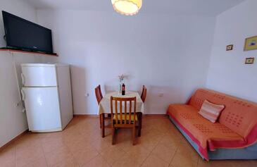 Apartmány s parkovištěm Barbat, Rab - 25045