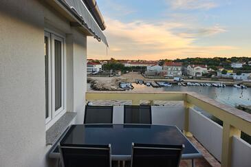 Apartmanok a tenger mellett Vir - 25052