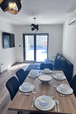 Apartments Ljubač, North Dalmatia