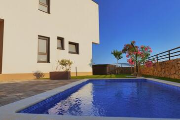 Ház családok részére medencével Kornic, Krk - 25070 Adriatic.hr