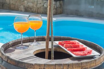 Appartements avec piscine pour les familles avec enfants Kostanje, Omis - 25072