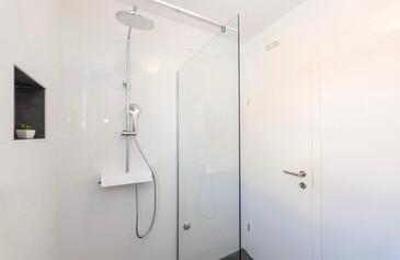 Apartment with terrace Supetar, Central Dalmatia