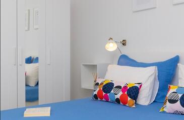 Apartment with terrace Supetar, Central Dalmatia