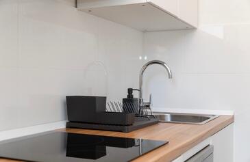 Apartment with terrace Supetar, Central Dalmatia