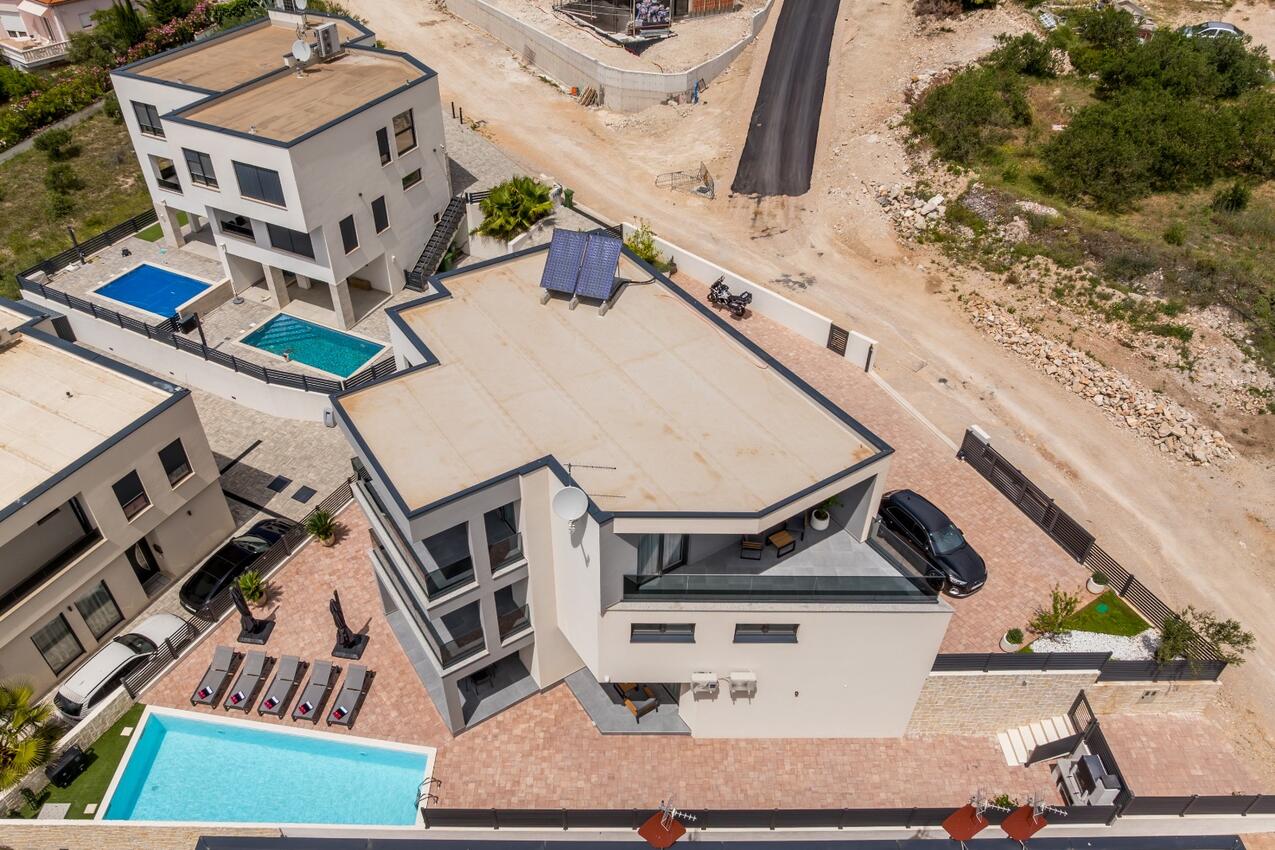 House with terrace Vodice, North Dalmatia