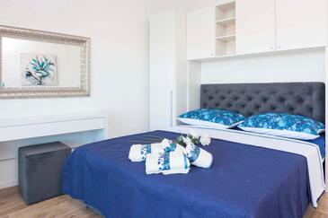 Apartmány s bazénom pre rodiny Rastići, Čiovo - 25089