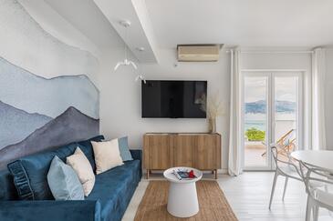 Leiligheter med basseng som passer for familier med barn Arbanija (Ciovo) - 25090