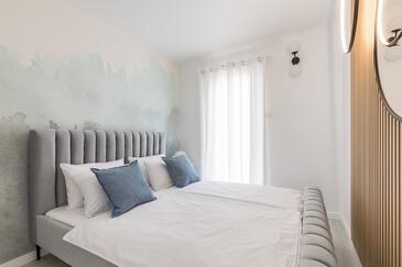 Leiligheter med basseng som passer for familier med barn Arbanija (Ciovo) - 25090